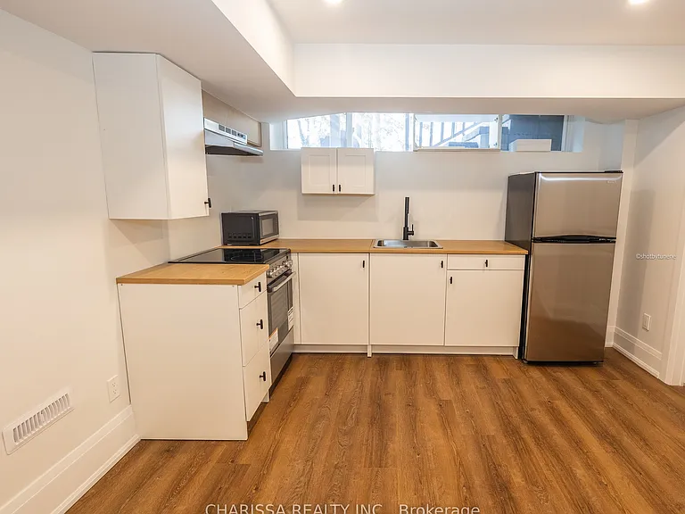 60 Belvedere Dr — Photo 45