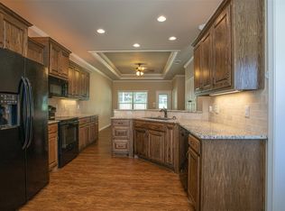 457 Neals Hill Rd, Gainesville, TX 76240