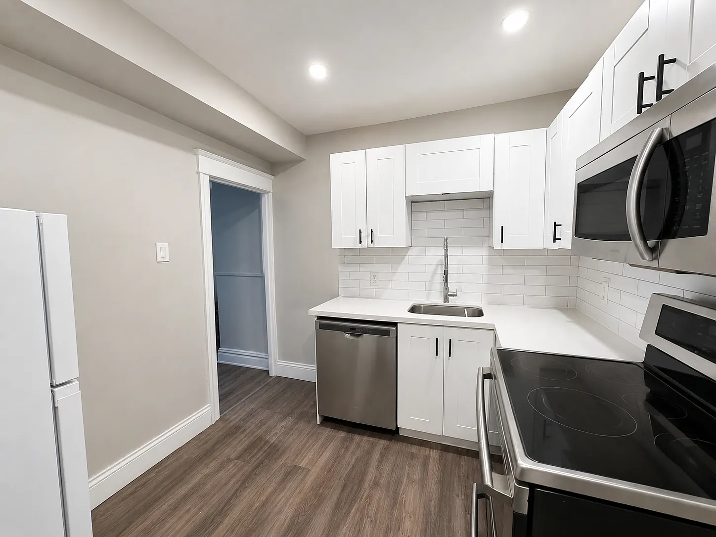 29 Gibson Ave - Unit 2 — Photo 4