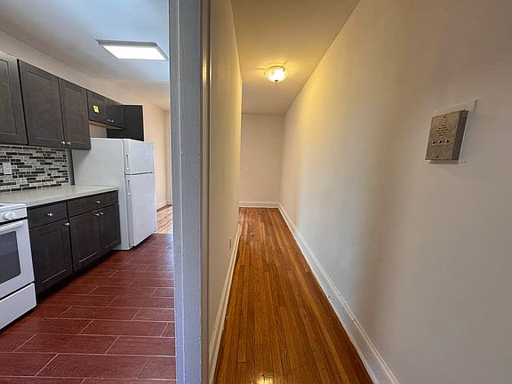 2nd image of 68-12 Burns St #D12
