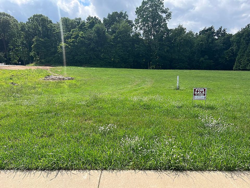 2nd image of 56365 Sylvan Meadows Ln
