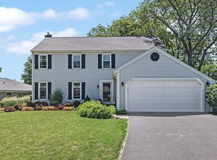 1735 Buckingham Rd, Mundelein, IL 60060