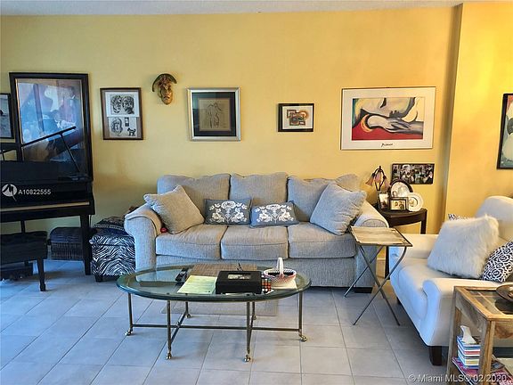 3rd image of 4330 Hillcrest Dr APT 412