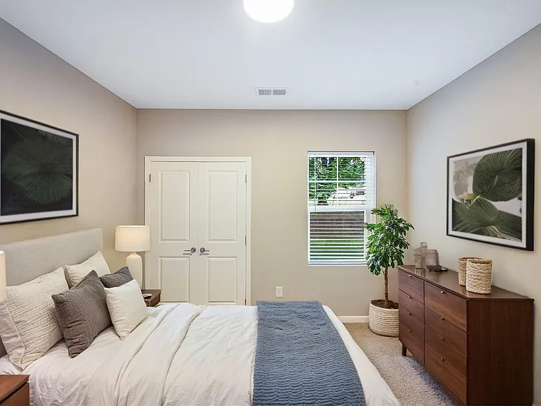 Emerson Point apartments in Elon, NC
