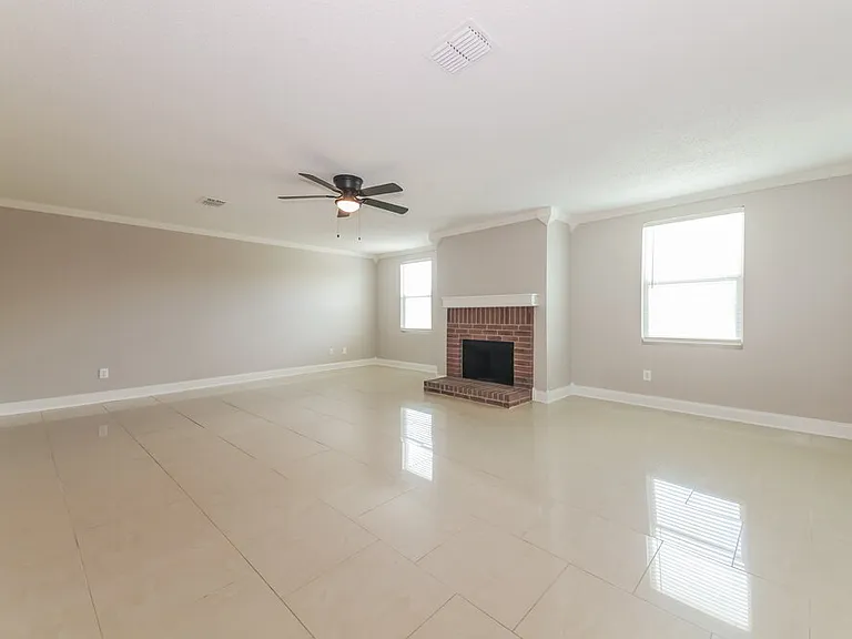 1421 Nimitz Way — Photo 5
