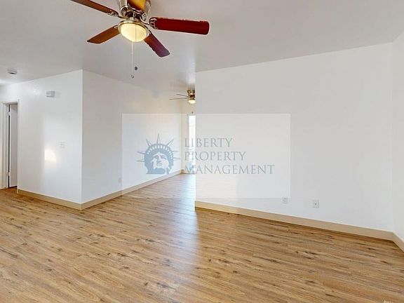 4th image of 645 Curran Ct