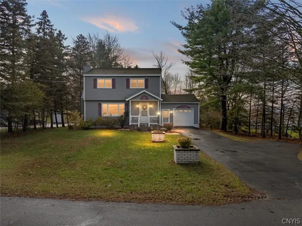 9986 Clearview Hts, Marcy, NY 13403