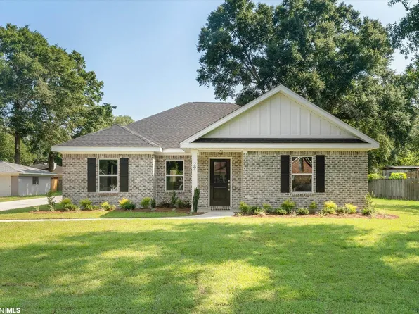 29 Lemans Dr, Satsuma, AL 36572