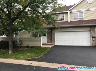 1120 Pecks Woods Dr, New Brighton, MN 55112