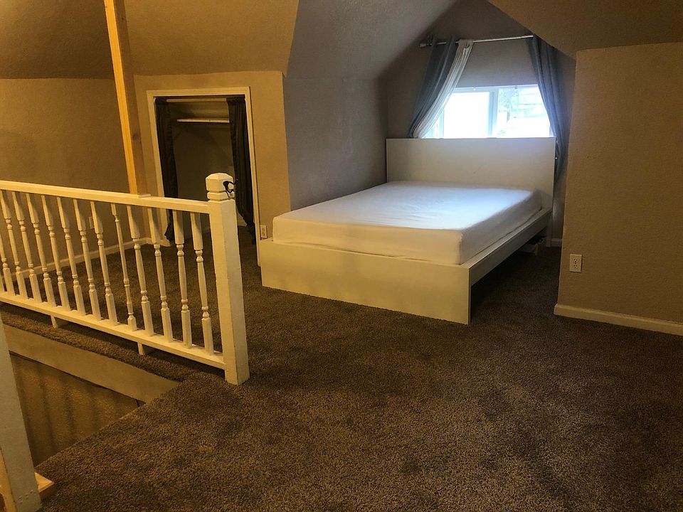 1st image of 445 N Oakley Ave #3