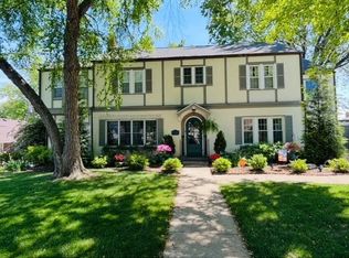 16 W Conron Ave, Danville, IL 61832