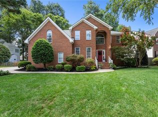 825 Catrina Ln, Chesapeake, VA 23322
