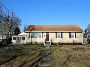 31 Stonewall Ter, Hampton, VA 23666