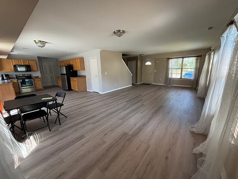 41973 Milton Dr — Photo 2