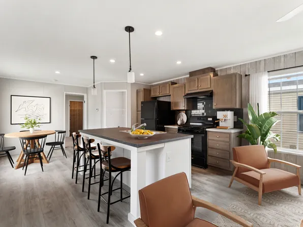 30 Ba Mar Dr #60, Stony Point, NY 10980