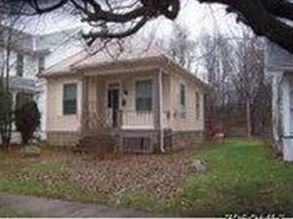417 Seborn Ave, Zanesville, OH 43701