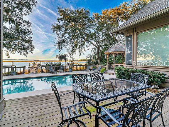 3rd image of 31 N Calibogue Cay Rd