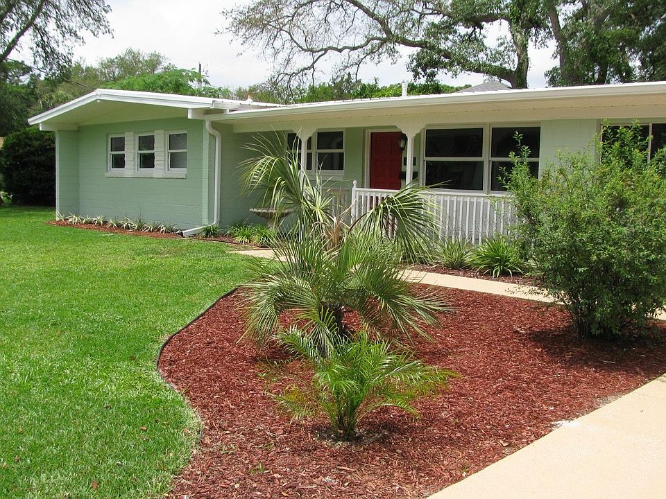 1st image of 313 Stacy Cir NE