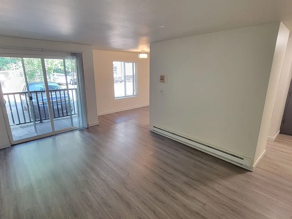 12340 Apartments