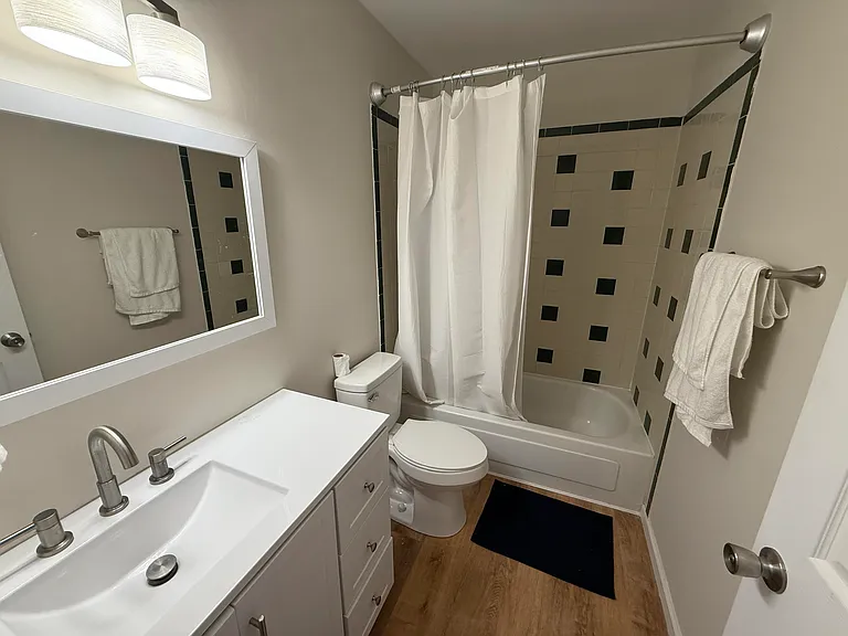 801 N Ann St #10 — Photo 16
