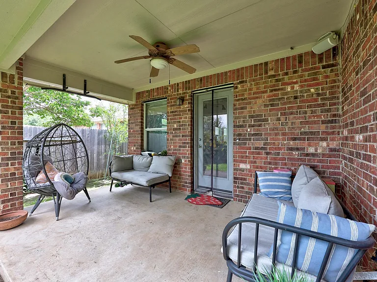 15609 Royal Dublin Dr — Photo 30