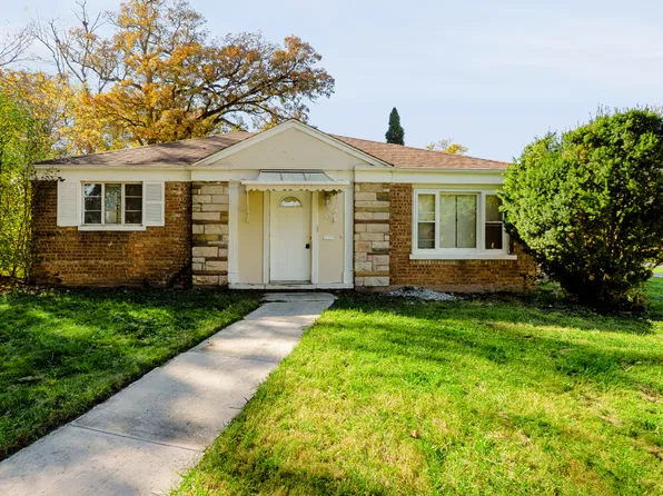 33 Oak Ln, Park Forest, IL 60466