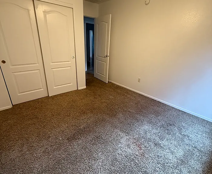 2429 E Calle Joya De Ventura — Photo 19