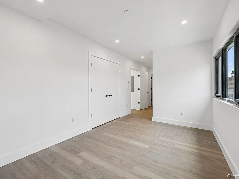 325 Manville #201 — Photo 14