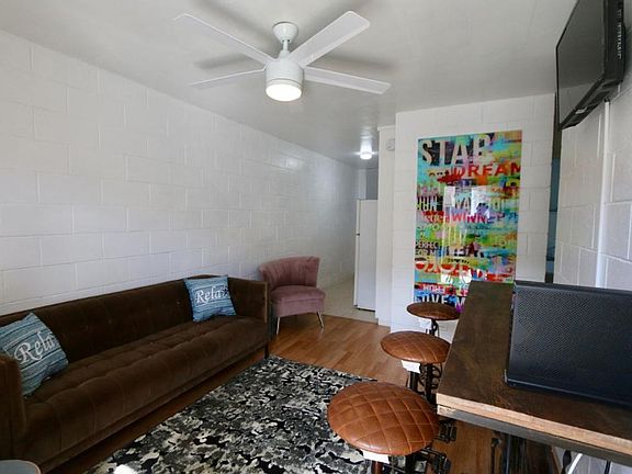 2nd image of 3147 Brokaw St #2