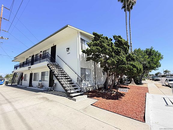 2nd image of 4495 Clairemont Dr