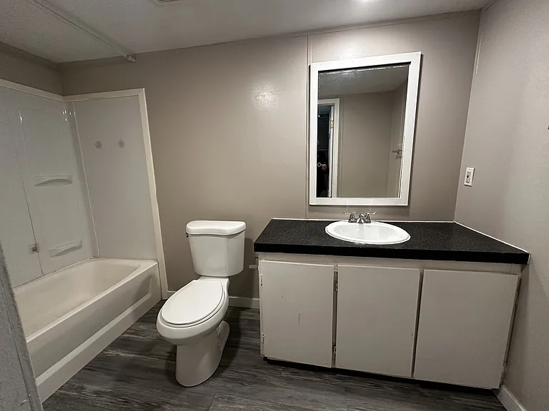 402 E 10th Ave #17 — Photo 2
