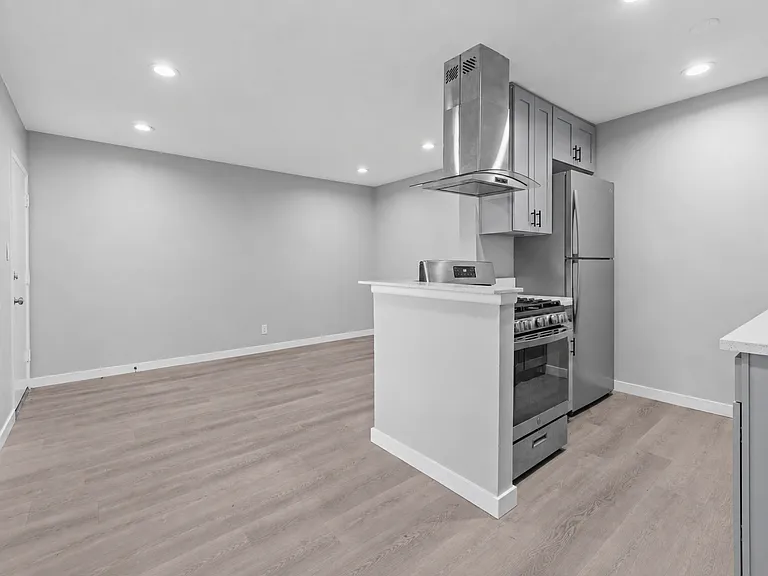 12602 Kensington Lane — Photo 13
