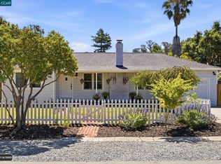 8 Lander Dr, Martinez, CA 94553