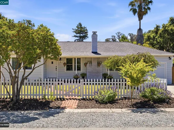 8 Lander Dr, Martinez, CA 94553