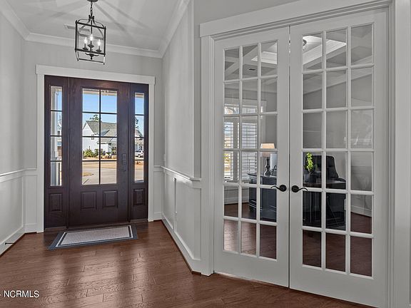 4th image of 8417 Fontana Lake Court