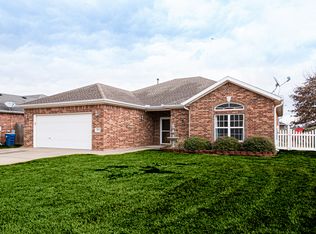 1913 SW Elington St, Bentonville, AR 72712