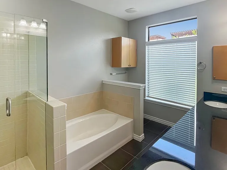 1207 Beaconsfield Ln #403 — Photo 13