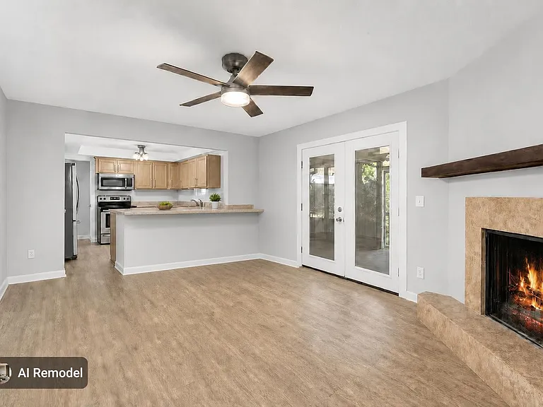 3116 W University Ave — Photo 2