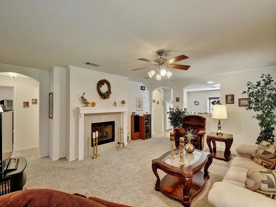 1st image of 1819 Brentwood Dr