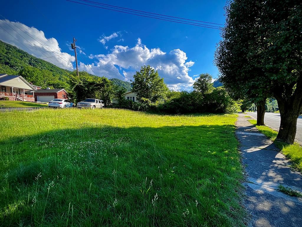 116 W 5th St, Elkhorn City, KY 41522 Zillow