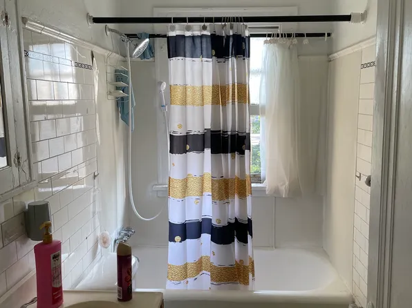 (undisclosed Address), Cleveland, OH 44120