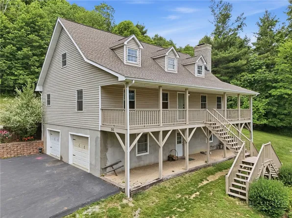 245 Papa Cook Road, Boone, NC 28607