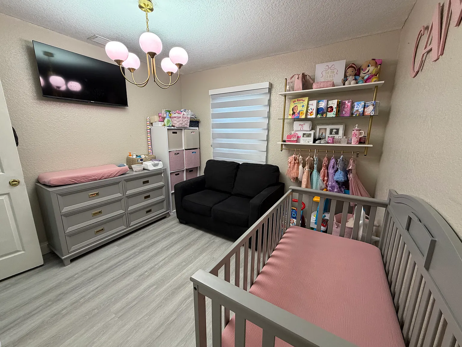 3 bed, 2000 sqft, $3,600 — Photo 3