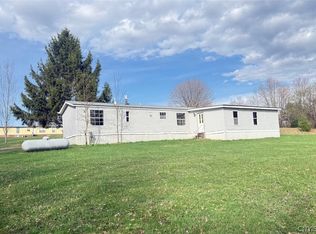 18 Little Pond Rd, Williamstown, NY 13493