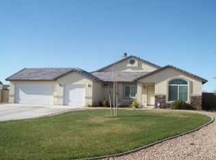 21294 Sauvignon Ln, Apple Valley, CA 92308