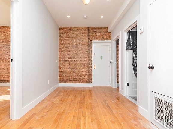 5th image of 1055 Dean St APT 7