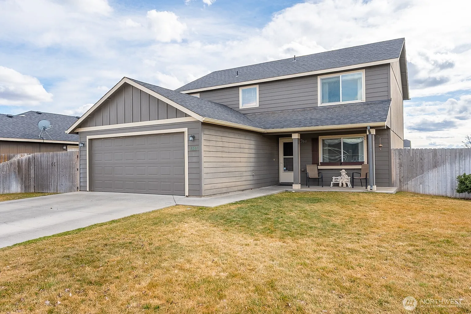 1347 E Crossroads Drive photo 1