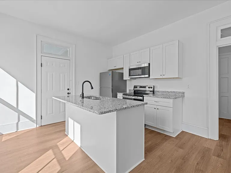 258 Maryland Ave — Photo 1