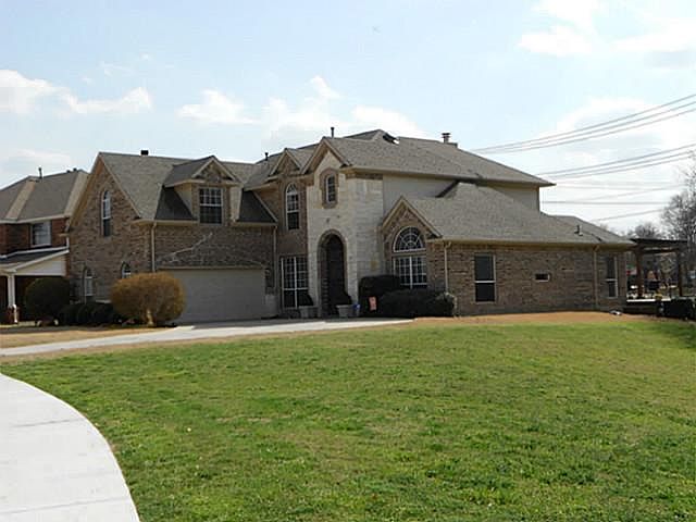 1st image of 2929 Gabriel Dr
