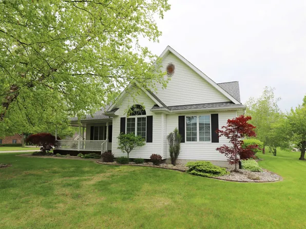 2315 Pebble Creek Dr, Flushing, MI 48433
